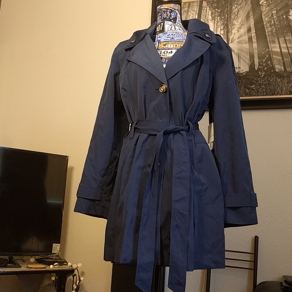 Liz Claiborne water resistant blue trench coat